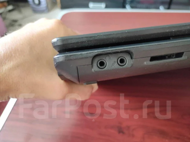 Asus X54H. 15.6", 2����, ��� 4 ��, ���� 320���, WiFi: 1, ����������� �� 2��. ����