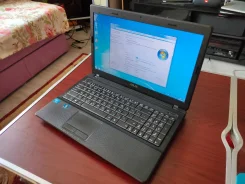 Asus X54H. 15.6", 2����, ��� 4 ��, ���� 320���, WiFi: 1, ����������� �� 2��. ����
