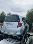 Toyota Ractis ����