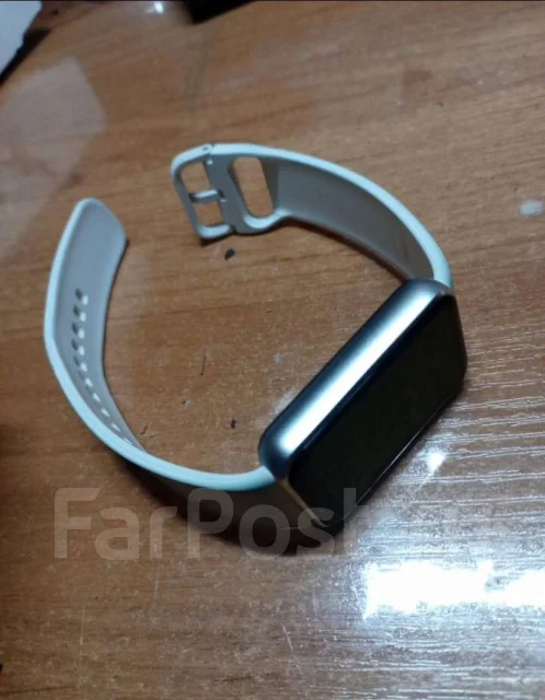 Samsung Galaxy Fit3. IP68 ����