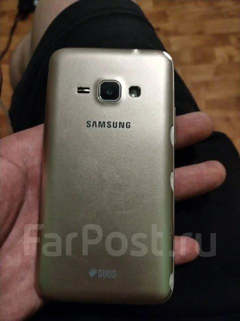 Samsung Galaxy J1. �/�, �� 8 ��, ����������, 4G LTE ����