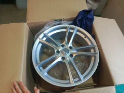 Replay B105. 8.0x19", 5x120, ET20, �� 72,6���. ����