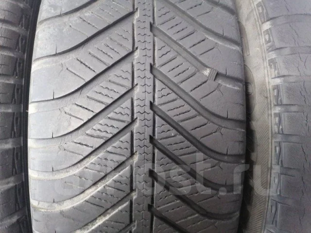 Goodyear Vector 4Seasons