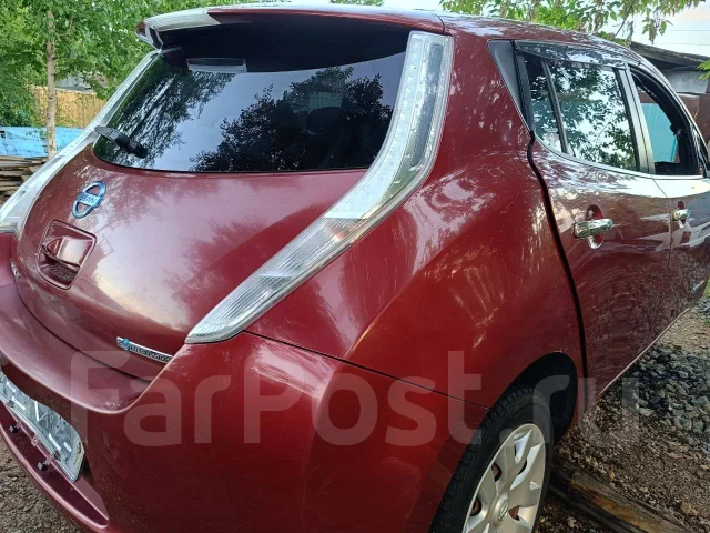 Nissan Leaf ����