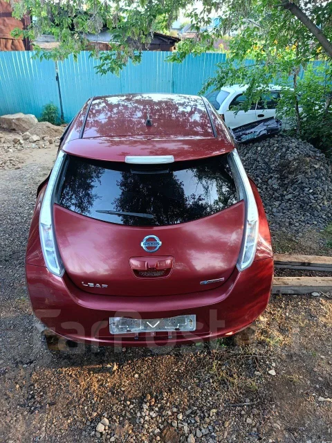 Nissan Leaf ����