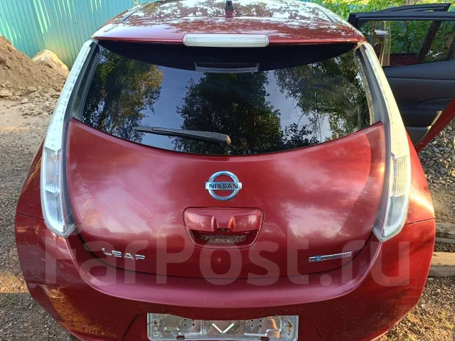 Nissan Leaf ����