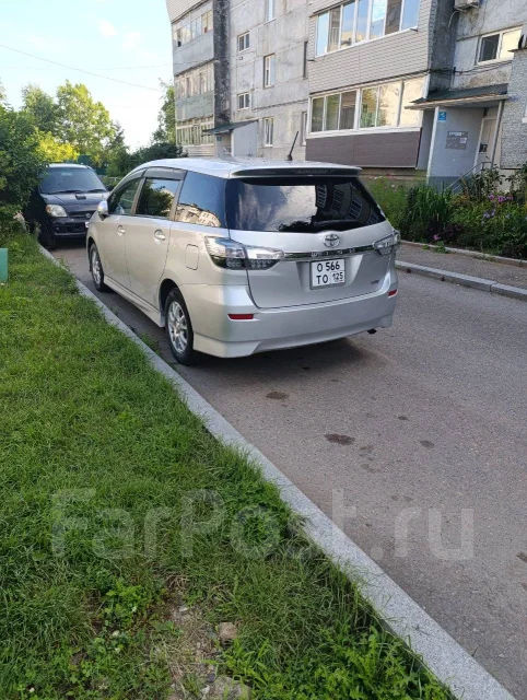 Toyota Wish. ��������, ��������, 1.8, ������, 124 000����. �� ����