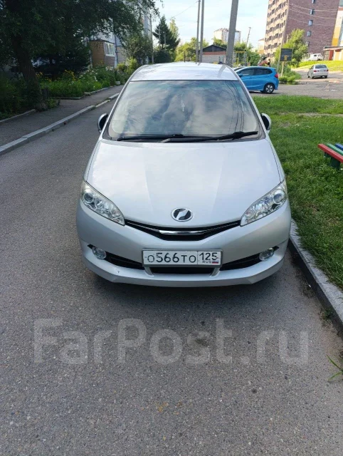 Toyota Wish. ��������, ��������, 1.8, ������, 124 000����. �� ����