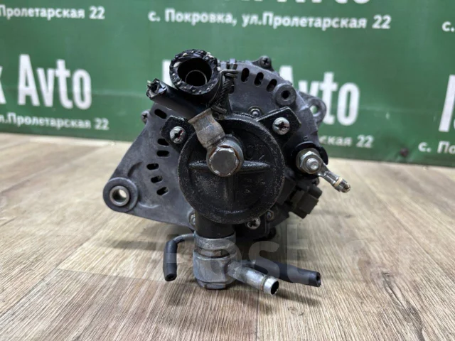 ��������� Nissan RD28 UY32 231001P001 ����
