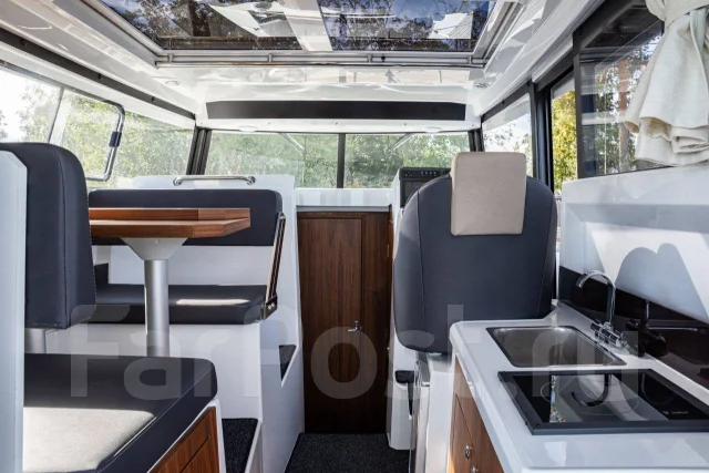 Finnmaster. ����� 8,4��., ��������� ��� ���������, 300��.�., ������. ��� ����� �� ������������ ����