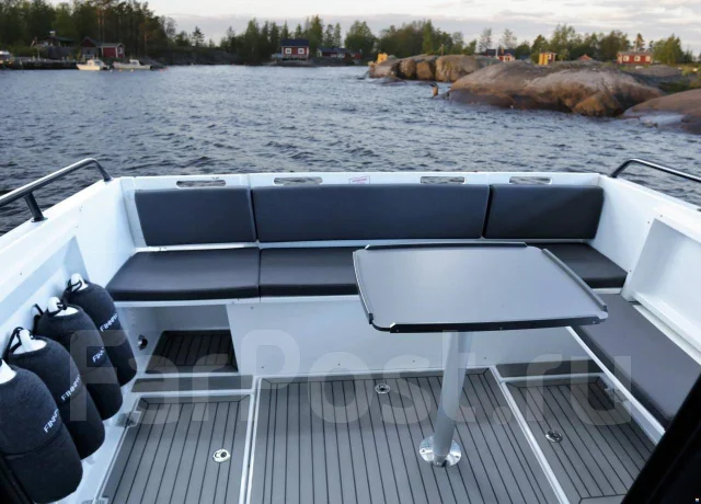 Finnmaster. ����� 7,2��., ��������� ��� ���������, 200��.�., ������. ��� ����� �� ������������ ����