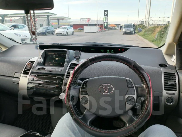 Toyota Prius. �������, ��������, 1.5 (76��.�.), ������, 300 000����. �� ����