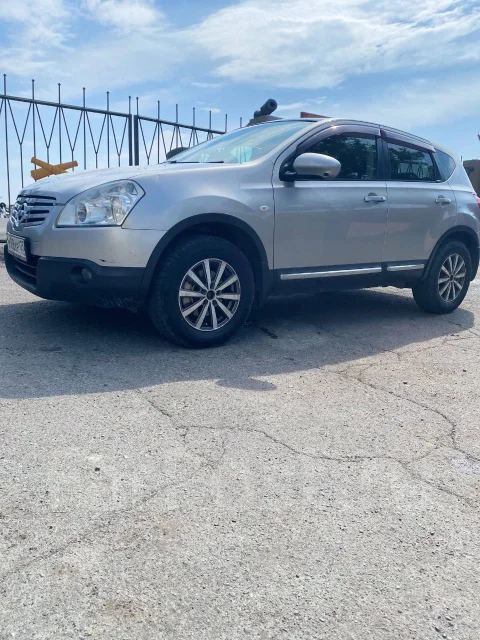 Nissan Dualis. ��������, 4wd, 2.0 (137��.�.), ������, 191 000����. �� ����