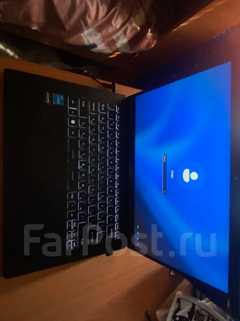 MSI Modern 14 C12M. 14", 1,3����, ��� 8 ��, ���� 256���, WiFi: 1, Bluetooth: 1 ����