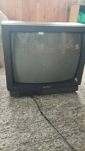 Goldstar. CRT (���) ����