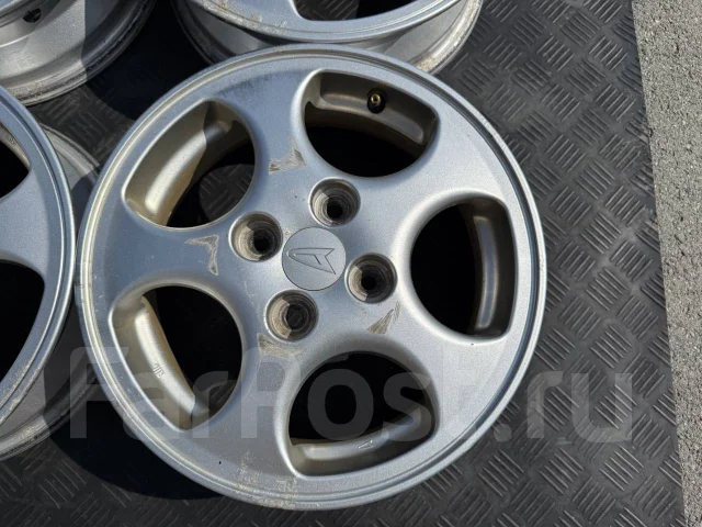 Daihatsu. 4.5x14", 4x100, ET45, �� 54,1���. ����