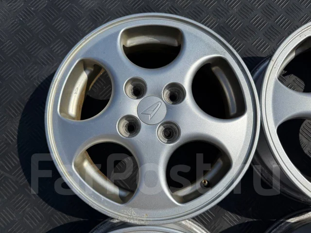 Daihatsu. 4.5x14", 4x100, ET45, �� 54,1���. ����