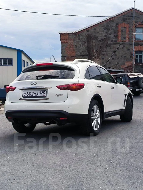 Infiniti QX70. �������, 4wd, 3.7 (333��.�.), ������, 186����. �� ����