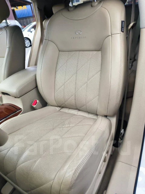 Infiniti QX70. �������, 4wd, 3.7 (333��.�.), ������, 186����. �� ����