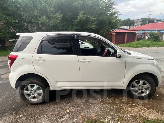 Toyota Rush. �������, 4wd, 0.1 (109��.�.), ������, 250 000����. �� ����