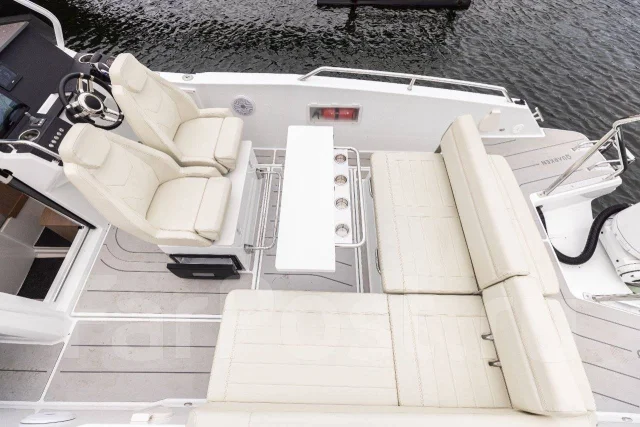 Quarken. ����� 8,35��., ��������� ��� ���������, 300��.�., ������. ��� ����� �� ������������ ����