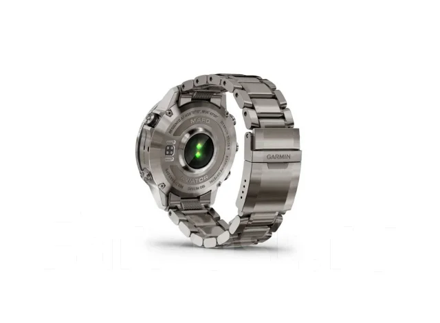 Garmin MARQ Aviator. GPS, IP67, IP68. ��� ����� �� ������������ ����