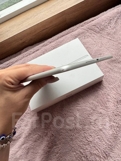 Apple iPad 9. ������ 64 �� ����
