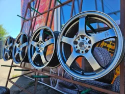 RAYS Gram Lights. 7.0x17", 5x114.3, ET50, �� 73,1���. ����