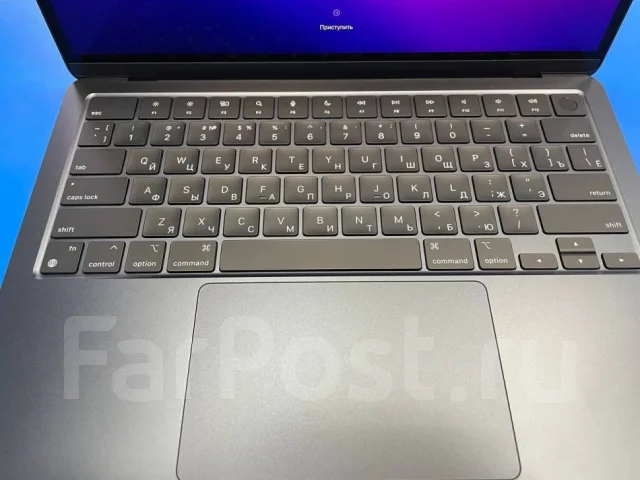 Apple MacBook Air 13 2022. 13.6", 60����, ��� 8 ��, ���� 512���, WiFi: 1, Bluetooth: 1, ����������� �� 24��. ����
