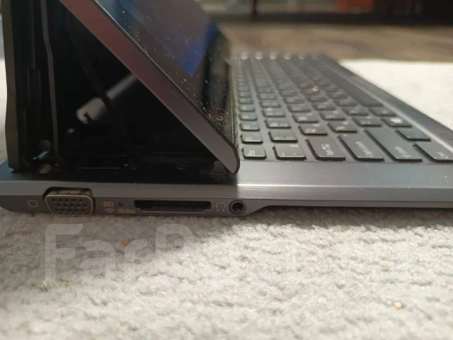 Sony VAIO. 11.6", ��� 4 ��, ���� 128���, WiFi: 1, Bluetooth: 1, ����������� �� 6��. ����