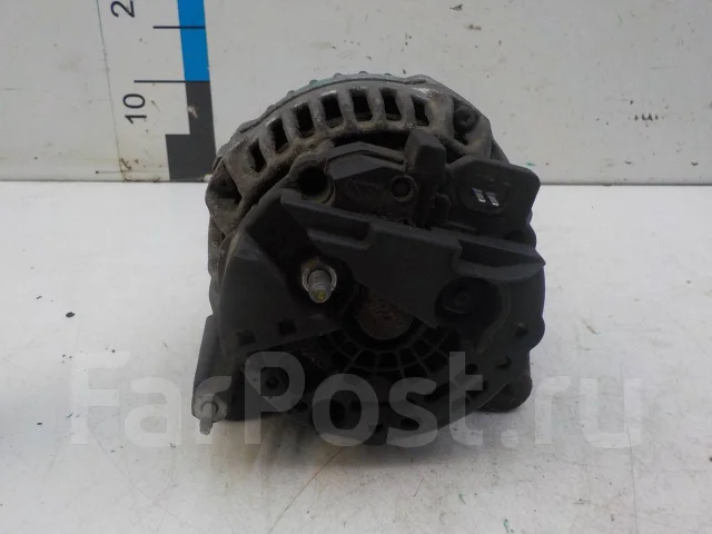 ��������� Skoda Yeti 2009- 03F903023D ����