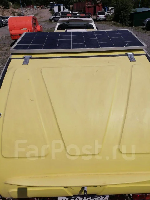 �����. �/�: 200���., �����: 550���. ����