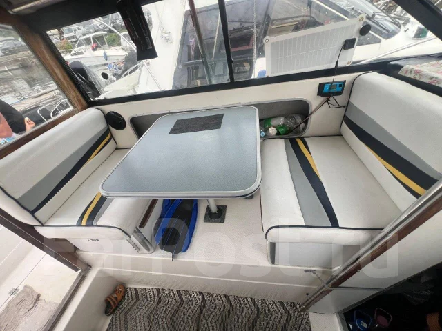 Bayliner. 1992 ���, ����� 7��., ��������� ������������, 230��.�., ������ ����