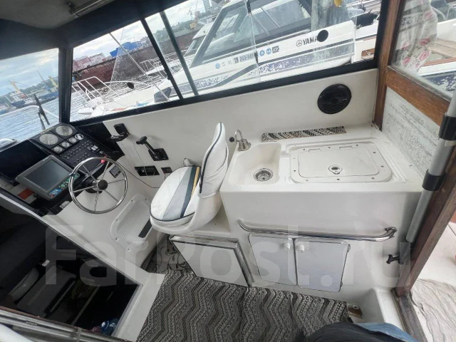 Bayliner. 1992 ���, ����� 7��., ��������� ������������, 230��.�., ������ ����