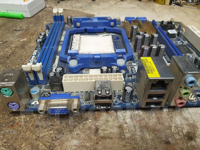 GeForce 7025 ����