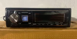 Alpine CDE-175R ����