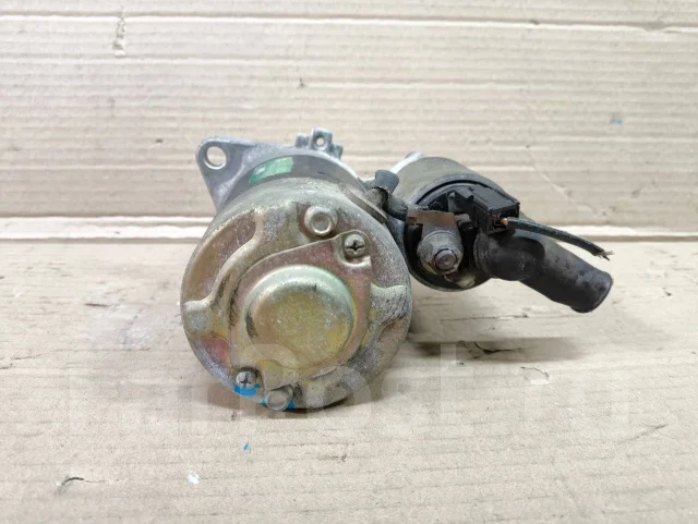 ������� Nissan Sunny FB14 23300M8202 ����