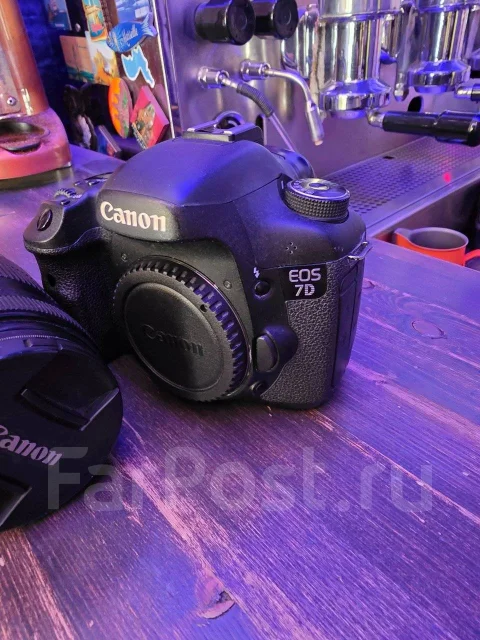 Canon EOS 7D Kit. 20 � ����� ��, ���: 14� � ����� ����