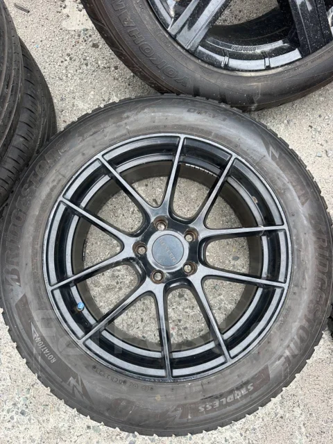 Beyern. 8.5/9.5x18", 5x120, ET15/25. ��� ����� �� ������������ ����