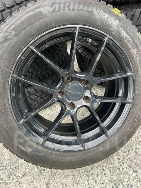 Beyern. 8.5/9.5x18", 5x120, ET15/25. ��� ����� �� ������������ ����