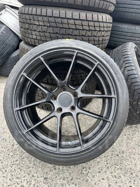 Beyern. 8.5/9.5x18", 5x120, ET15/25. ��� ����� �� ������������ ����