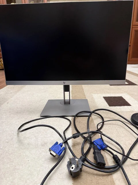 HP. 23", ���������� �� (LCD, LED, QLED) ����