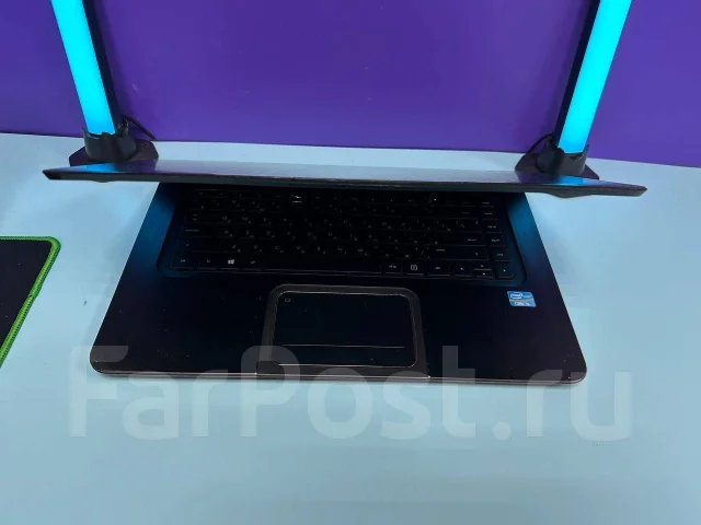 HP. 14", 2����, ��� 8 ��, ���� 256���, WiFi: 1, Bluetooth: 1, ����������� �� 2��. ����