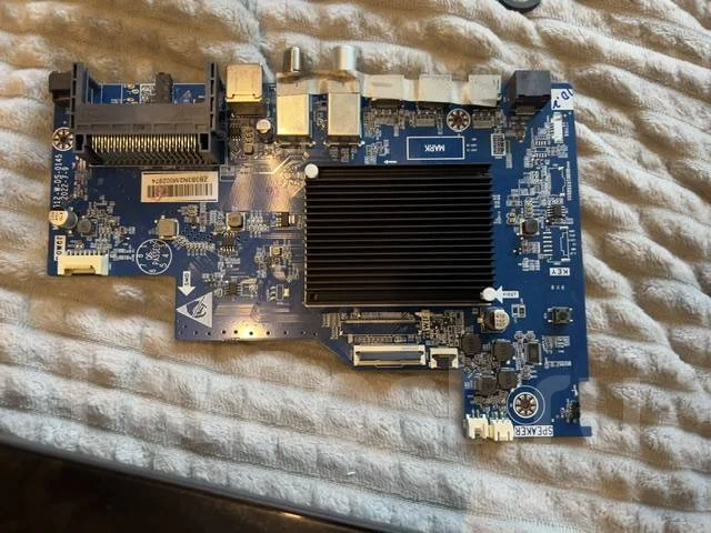 DEXP A501. OLED ����