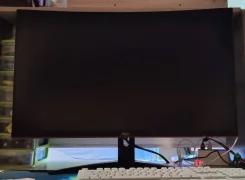 AOC. 31.5", ���������� �� (LCD, LED, QLED) ����