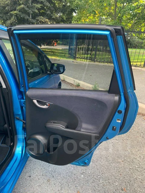 Honda Fit. �������, ��������, 1.3 (100��.�.), ������, 200 000����. �� ����