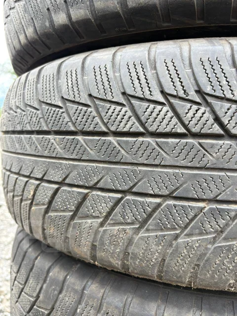Bridgestone Blizzak LM-001. ������, ��� �����, �/�, ����� 35 % ����