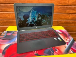 HP. 15.6", 3,2����, ��� 16 ��, WiFi: 1, Bluetooth: 1 ����
