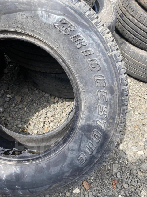 Bridgestone Dueler H/T 689. �����������, �/�, ����� 50 % ����