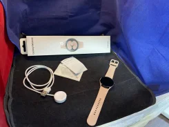 Samsung Galaxy Watch4 ����